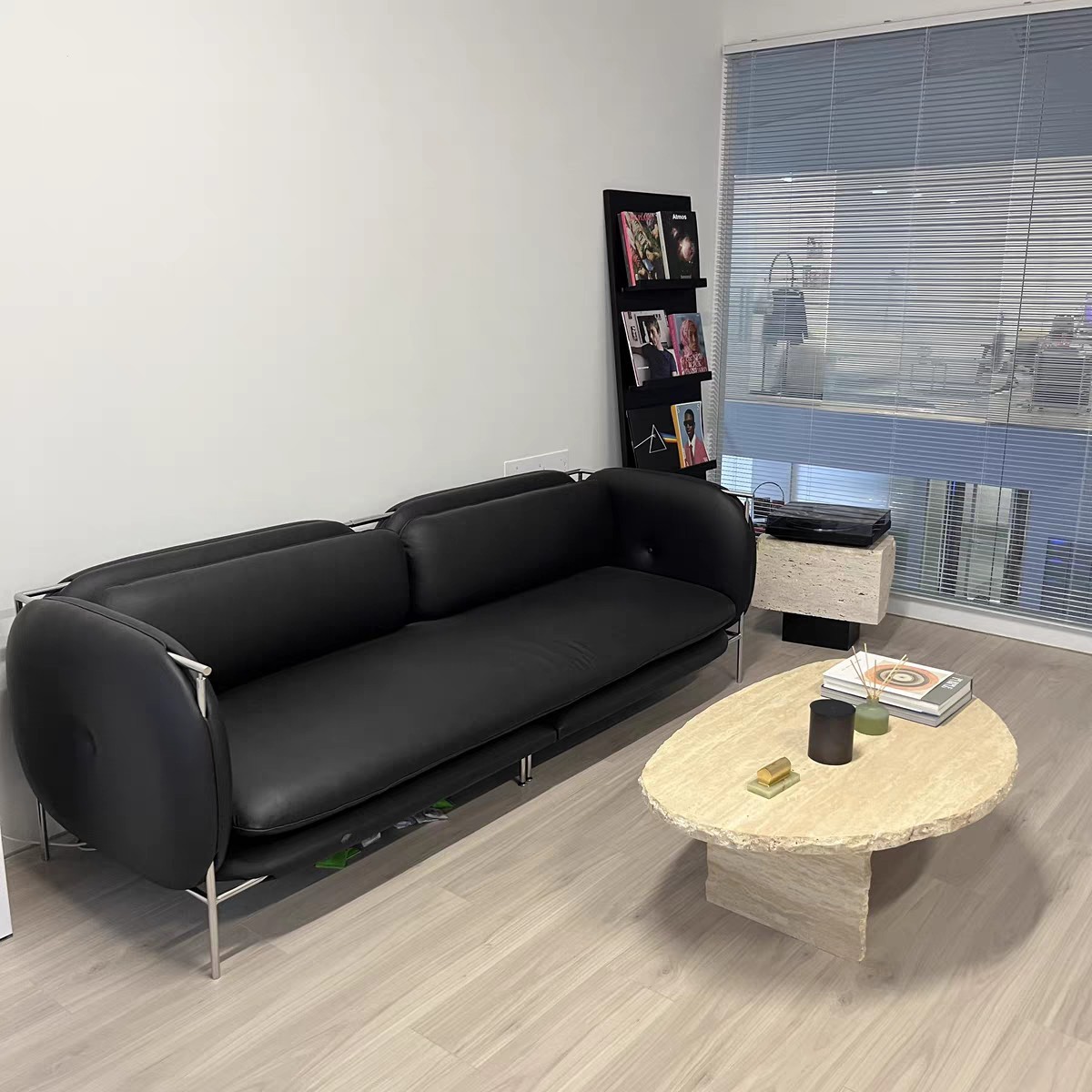 โซฟา รุ่นแอลซี LC COLLECTION SOFA 210 cm genuineLeather เลือกสีได้ ...