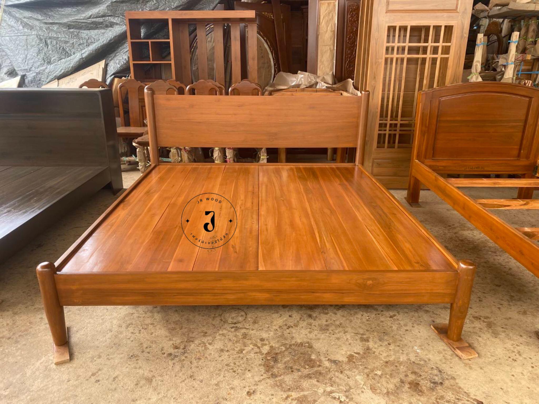 JR Furniture เตียงนอนไม้สัก มินิมอล 5ฟุต สีสักทอง ThaiPick
