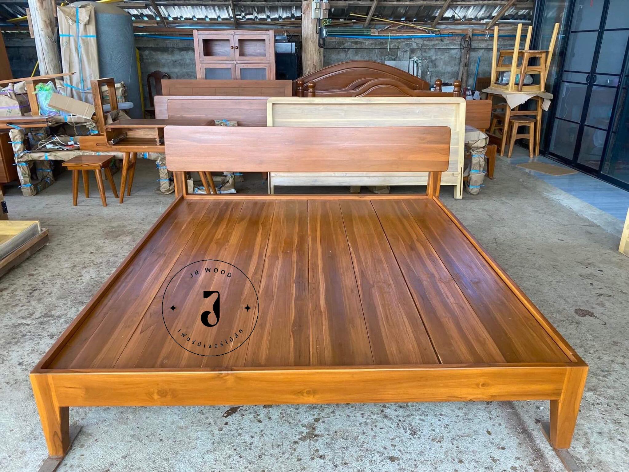 JR Furniture เตียงนอนไม้สัก มินิมอล 5ฟุต สีสักทอง - ThaiPick