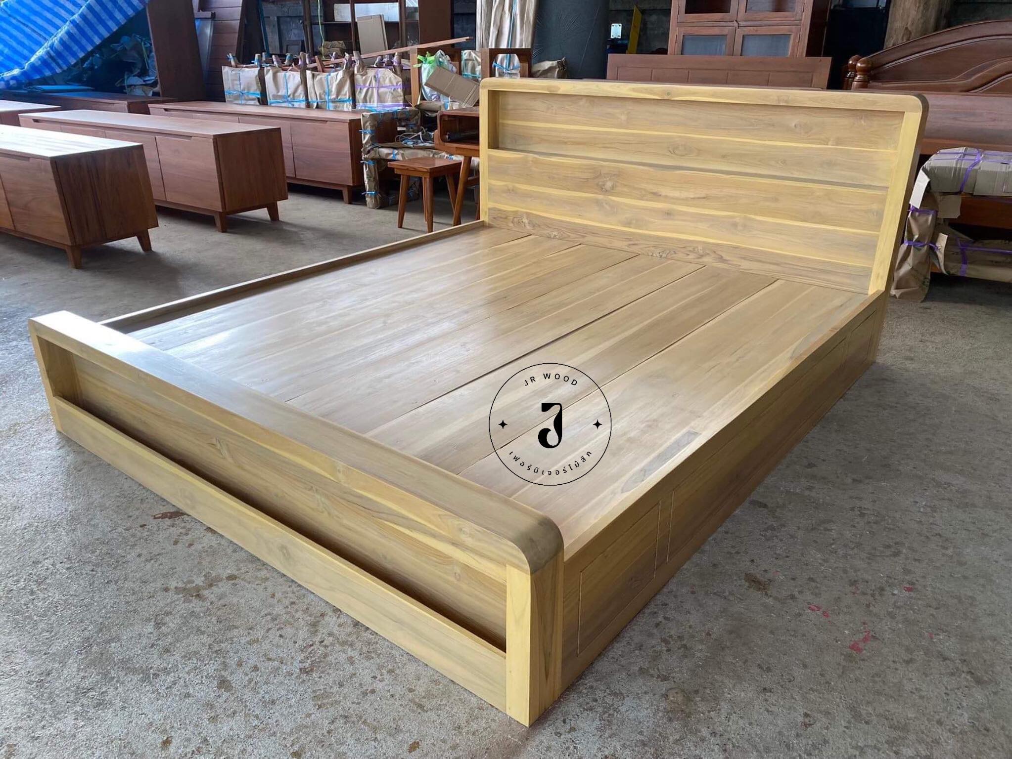 JR Furniture เตียงไม้สักสไตล์มินิมอล ขนาด 5 ฟุต สีมูจิ ThaiPick