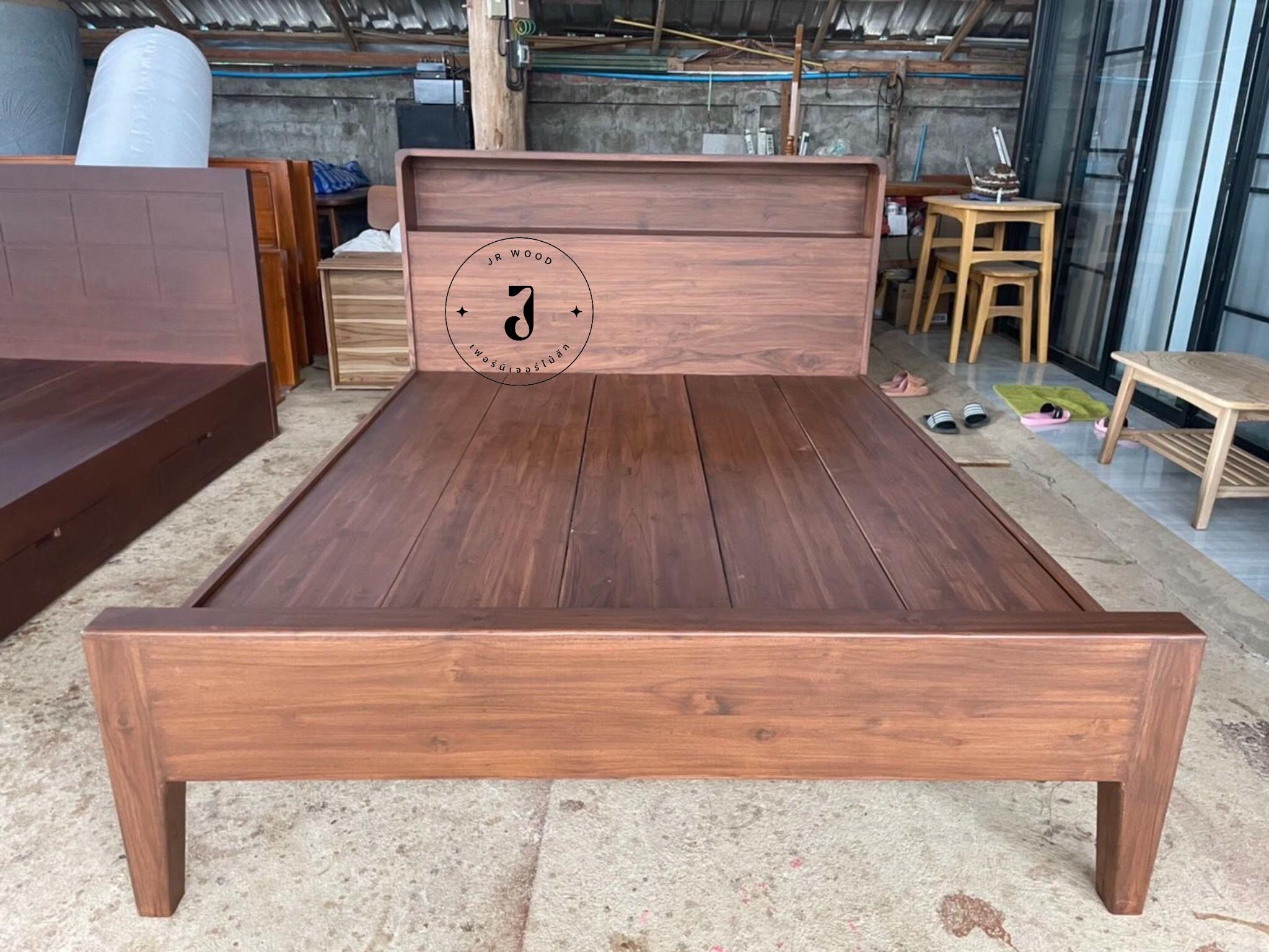JR Furniture เตียงไม้สัก โมเดิร์น มินิมอล ขนาด 5 ฟุต สีไม้เก่า ThaiPick