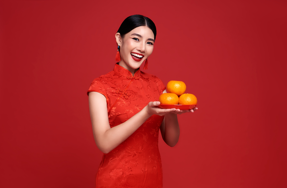 ภาพ: การมอบส้มเป็นของขวัญวันตรุษจีน